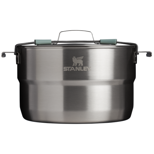 The Wildfare Core Full Serve Cookset